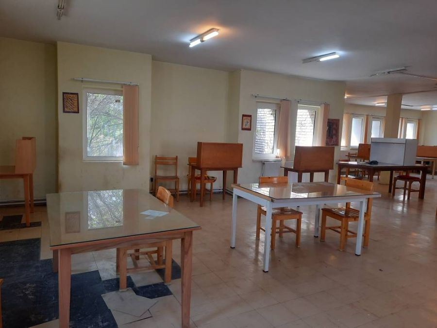 سالن مطالعه برادران همه روزه فعال می باشد